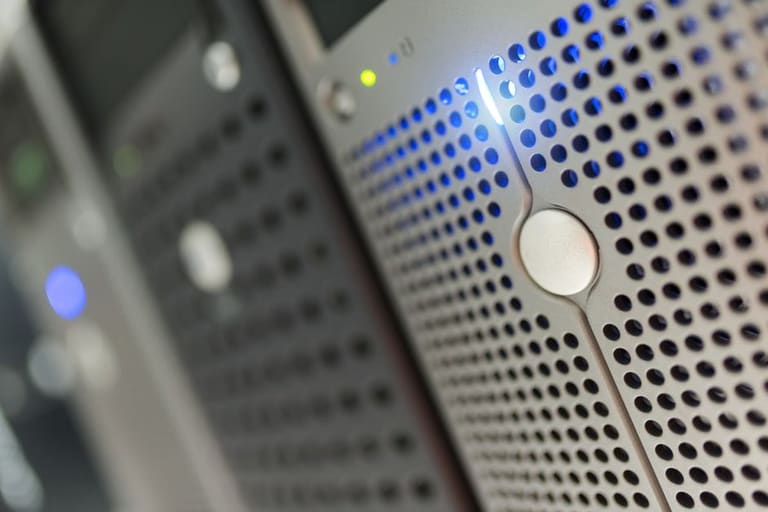 Nameserver Değişikliği ile DNS Kaydı Değişikliği Arasındaki Fark