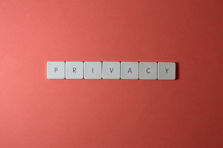 Як працює процес захисту домену?