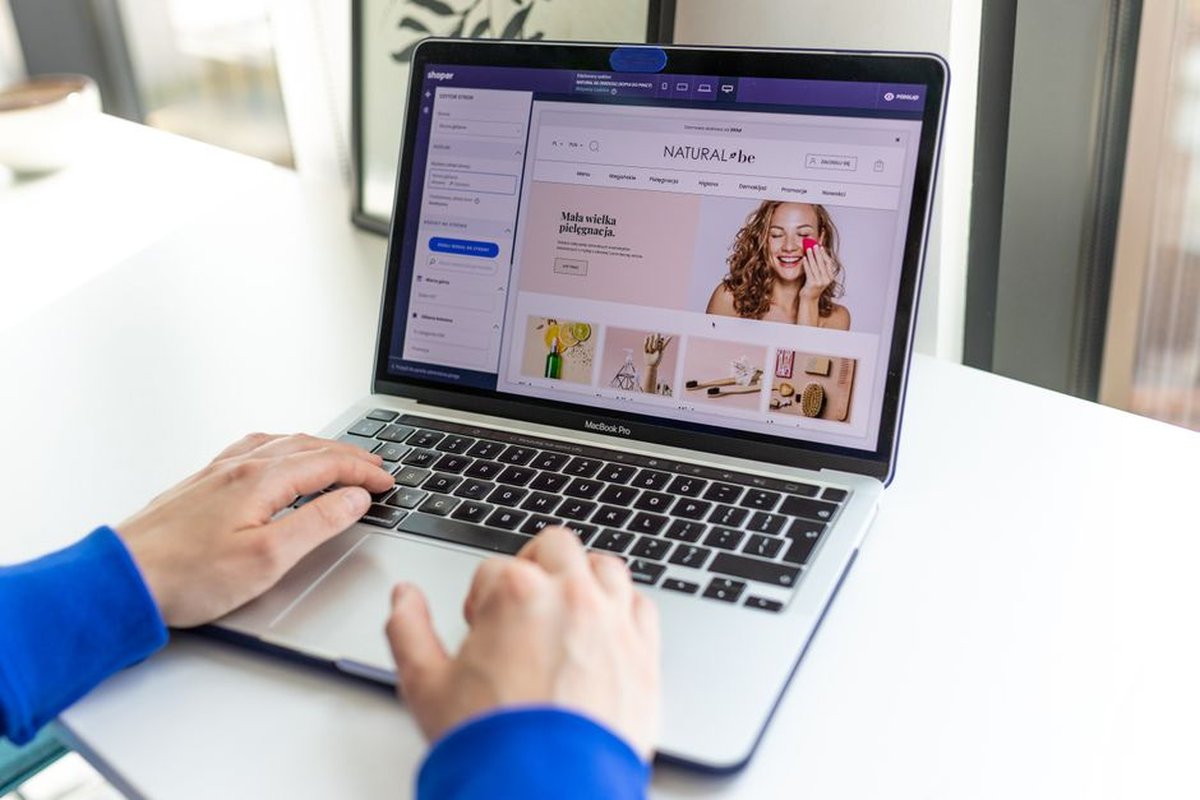 Disenyo ng Website ng E-Commerce: Karanasan ng Gumagamit