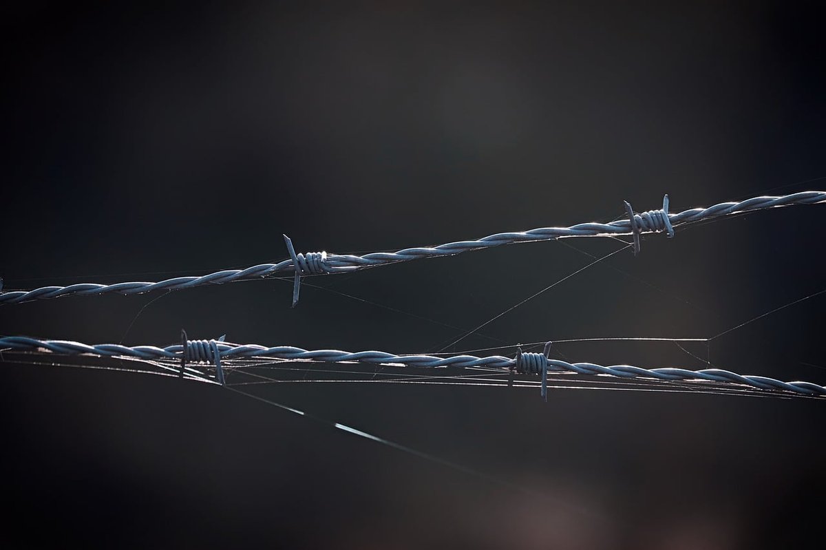 Fysiske sikkerhetstiltak i industrielle kontrollsystemer